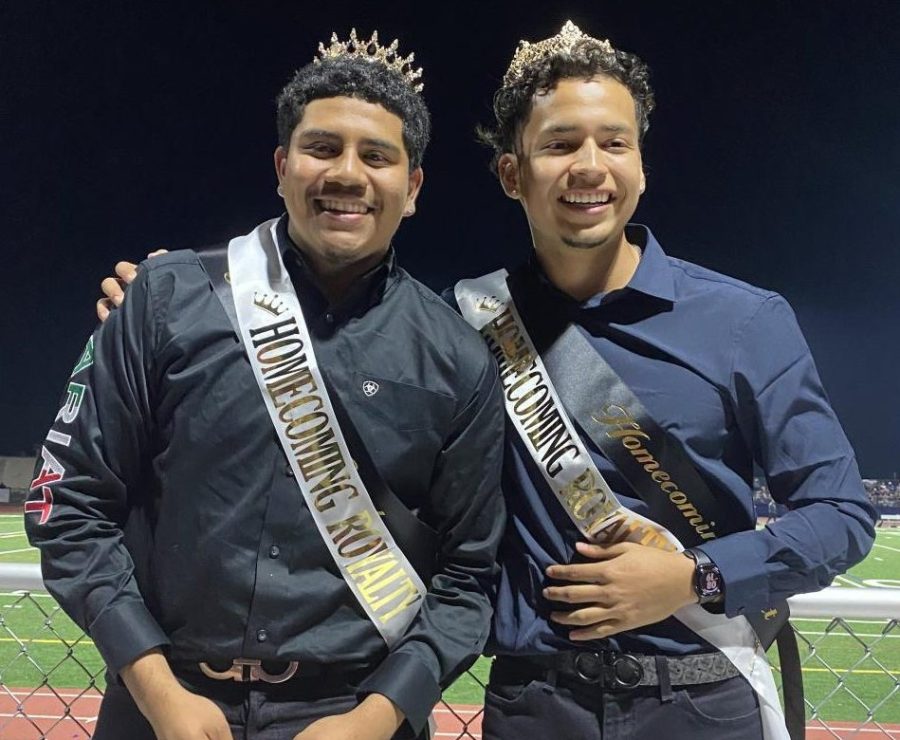 Oliver+Dorantes+and+Derek+Hernandez+win+Homecoming+royalty+during+the+homecoming+football+game+against+Petaluma